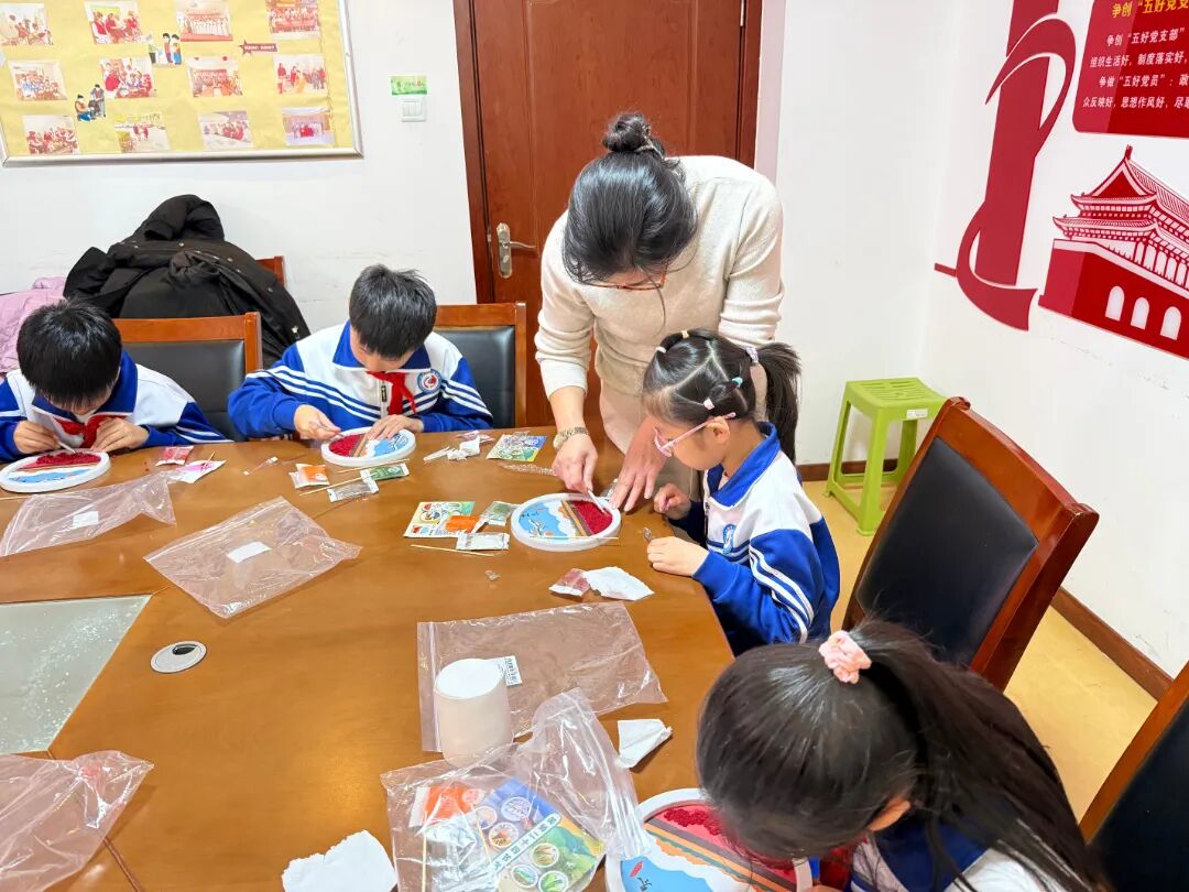 1762480462992115.jpg 微信图片_2025-11-07_095300_945.jpg