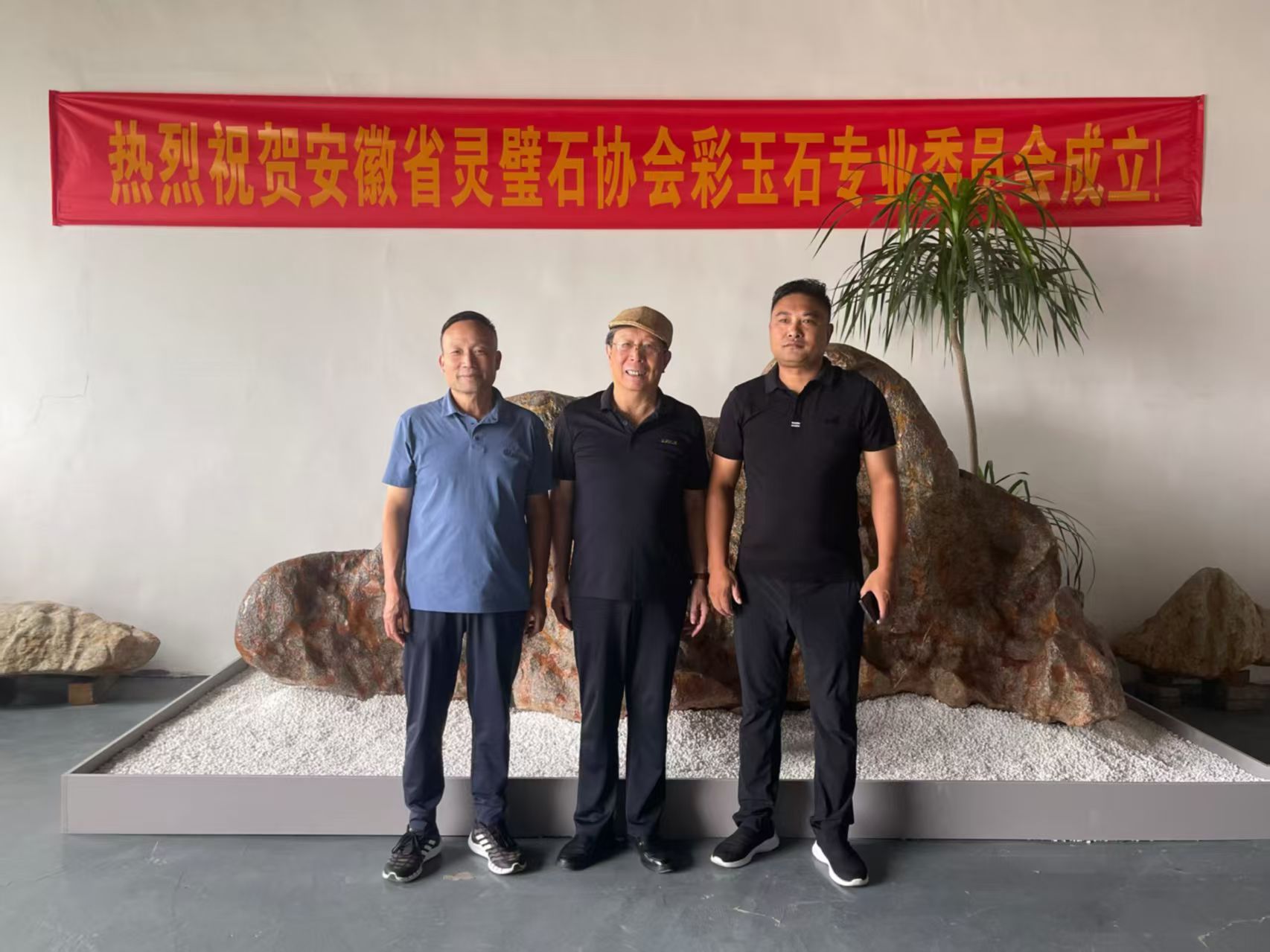 1786328209935598.jpg