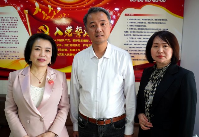 天津市市场营销协会秘书处接待大童保险销售服务总监王