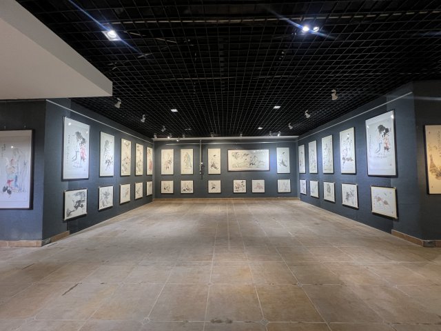 񷶥֮�µ�ǧ����죺������ʥ�����˳��������µĶػʹ���