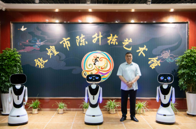 ��īӭԶ�ͣ��ػ���֪��������������������������֮Լ