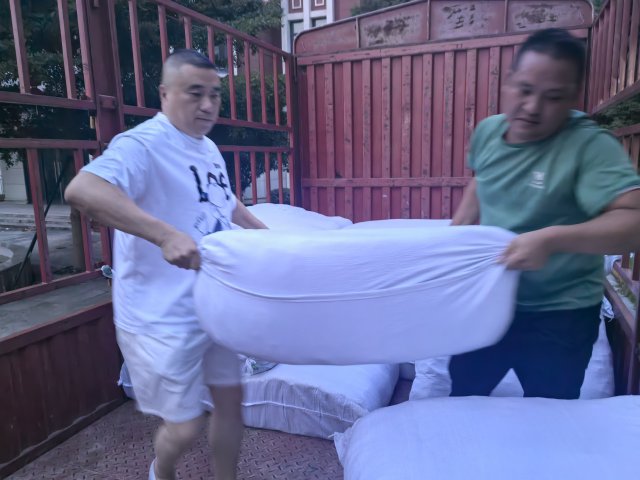 3698��У����ů�ʹ�����������ݰ��Ľ�������У԰