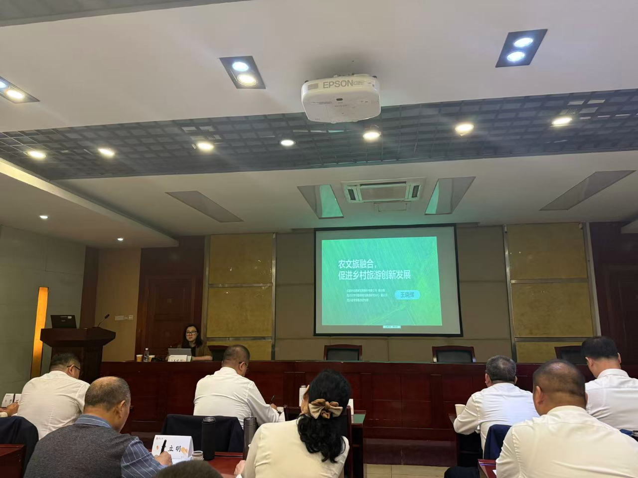 1761876456957078.png 微信图片_2025-10-31_100625_839.png