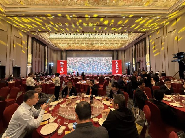 ¤��ͬ�����³� ���������׻��¡�������ʡ�����̻����컻�����Բ���ٿ�������һ������ʦ���������������᳤