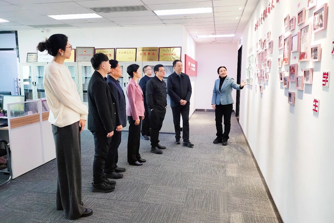 1764121532466063.jpg 微信图片_2025-11-26_094423_190.jpg