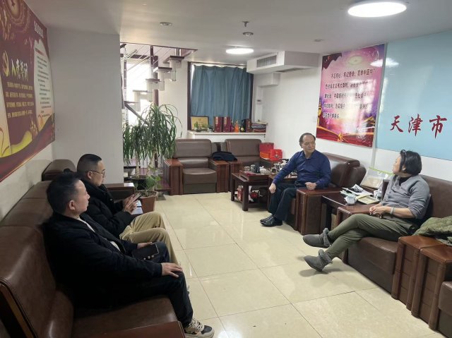 �Ѿۻ���չ Я�ֹ�ǰ�С������¸սӴ���ҵ����������