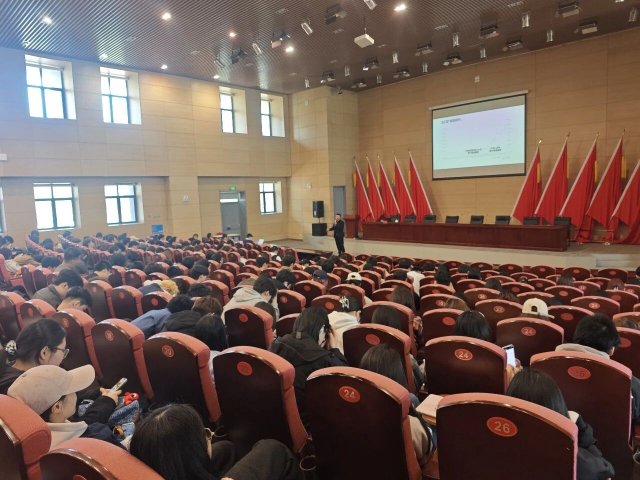 �й������߽��е�Ӧ�ü�����ѧ�ٰ������У԰��ҵ��ҵ����